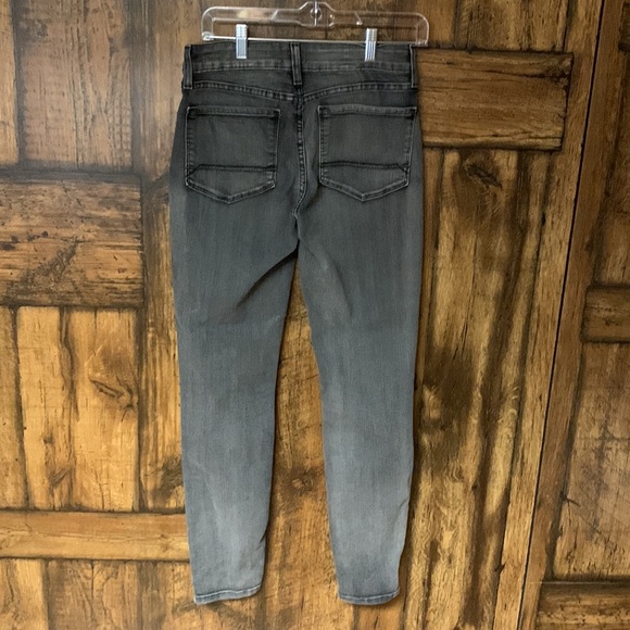 NYDJ woman’s jeans size 8 - Picture 2 of 4